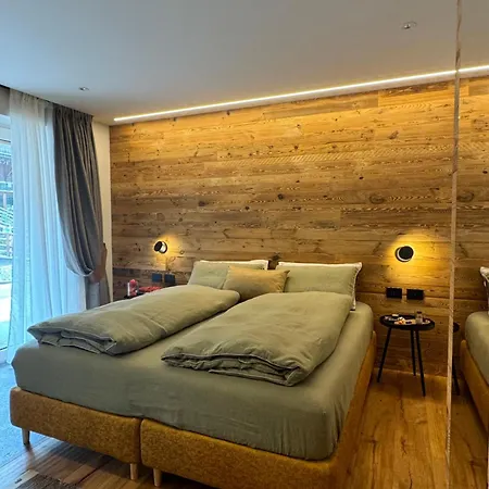 Lisa Da Pent كنازاي