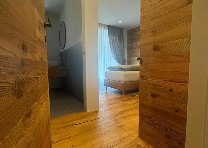 Lisa Da Pent 3* קאנזיי